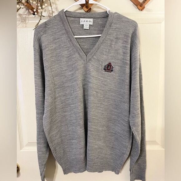 Men’s V-neck Izod Pull Over Sweater - Picture 1 of 7